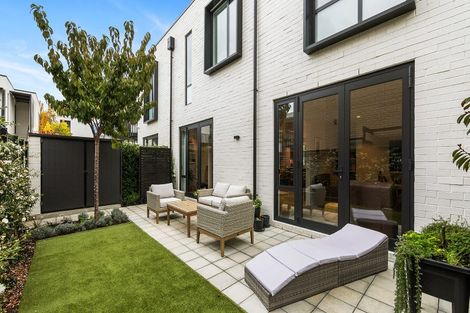 Photo of property in 10/243 Cambridge Terrace, Christchurch Central, Christchurch, 8013