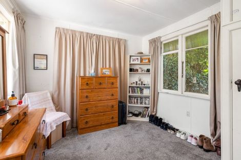 Photo of property in 16 Moore Street, Milton, 9220