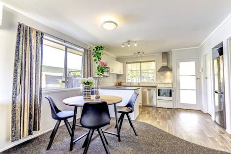 Photo of property in 32 Livingstone Avenue, Nawton, Hamilton, 3200