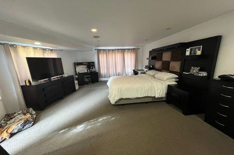 Photo of property in 2 Taiko Court, Northpark, Auckland, 2013
