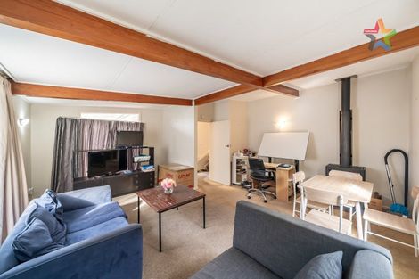 Photo of property in 75 Raukawa Street, Stokes Valley, Lower Hutt, 5019