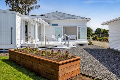 Photo of property in 13 Standish Street, Midhirst, Stratford, 4394