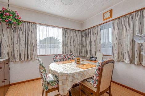 Photo of property in 12 Tararua Street, Pahiatua, 4910