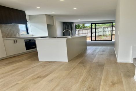 Photo of property in 28 Pip Way, Omokoroa, 3114