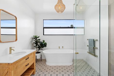 Photo of property in 11 Shirtcliff Lane, Redwood Valley, Richmond, 7081