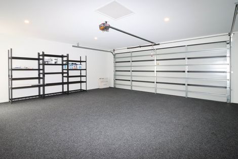 Photo of property in 28 Feist Street, Carterton, 5713