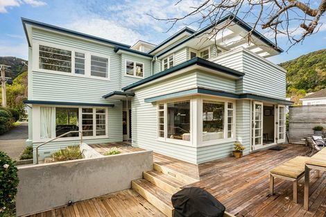 Photo of property in 33 Cheviot Road, Lowry Bay, Lower Hutt, 5013