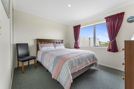 Photo of property in Trackside Villas, 7/91 Mako Mako Road, Levin, 5510