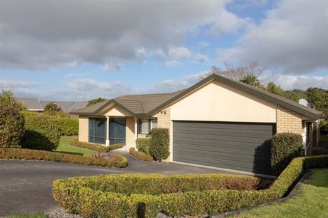 Photo of property in 69 Ayrshire Drive, Grandview Heights, Hamilton, 3200