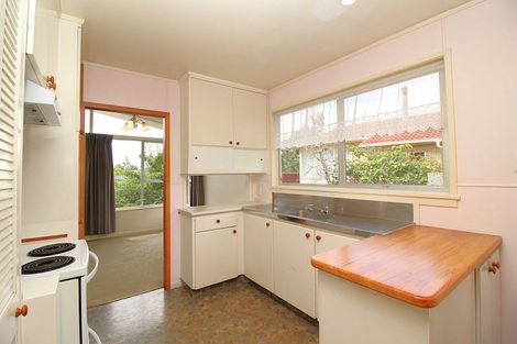 Photo of property in 104 Farquhar Road, Glendene, Auckland, 0602