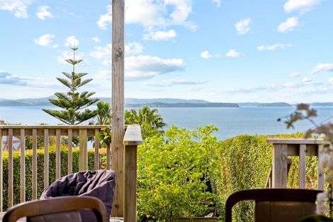 Photo of property in 1410 Whangaparaoa Road, Army Bay, Whangaparaoa, 0930