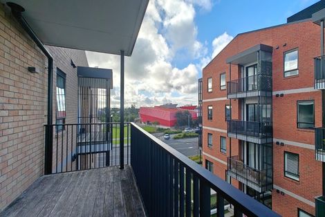 Photo of property in 207/81 Mapou Road, Hobsonville, Auckland, 0616