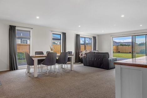 Photo of property in 18 Burnham School Road, Rolleston, 7614