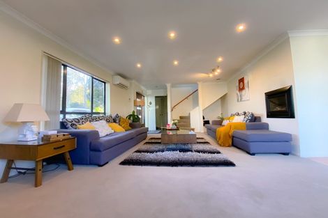 Photo of property in 27 Taupo Street, Green Bay, Auckland, 0604