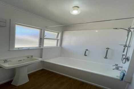 Photo of property in 119 Parkvale Road, Karori, Wellington, 6012