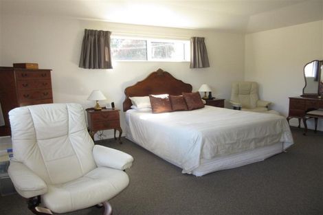 Photo of property in 54a Ranui Terrace, Tawa, Wellington, 5028