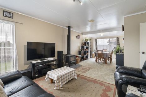 Photo of property in 21 Railway Road, Bunnythorpe, Palmerston North, 4478