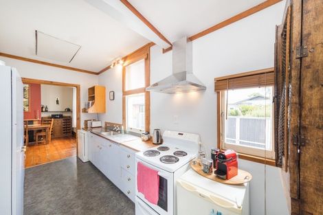 Photo of property in 39 Manson Street, Terrace End, Palmerston North, 4410