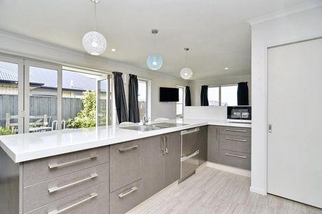 Photo of property in 27 Kawari Drive, Pegasus, 7612