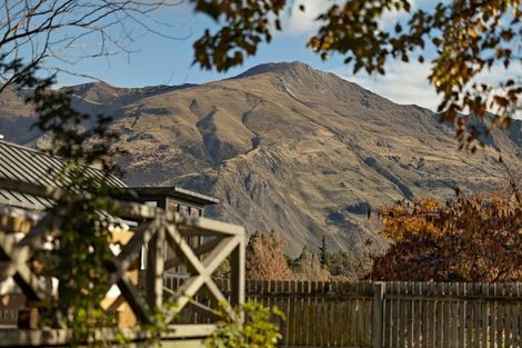 Photo of property in 144 Beacon Point Road, Wanaka, 9305