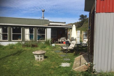 Photo of property in 1342 Coast Road, Toko Mouth, Milton, 9292