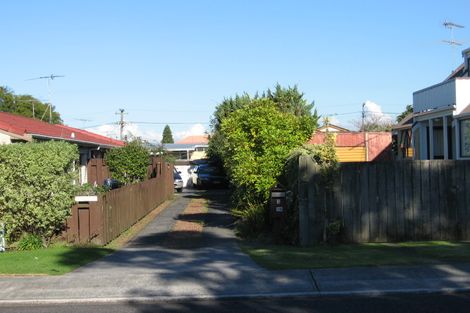 Photo of property in 2/16 Riverside Road, Orewa, 0931