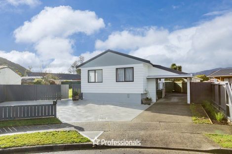 Photo of property in 5 Tulsa Grove, Totara Park, Upper Hutt, 5018