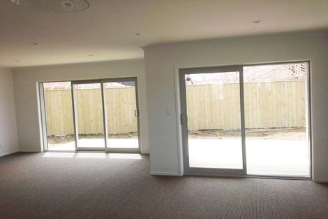 Photo of property in 6 Howe Place, Upper Vogeltown, New Plymouth, 4310