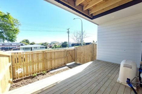 Photo of property in 1/10 Newington Road, Henderson, Auckland, 0612
