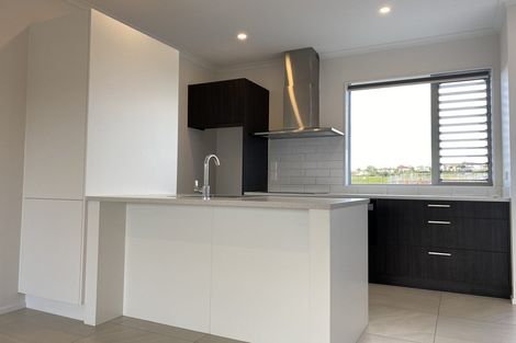 Photo of property in 36 Owen Chapman Drive, Red Beach, 0932