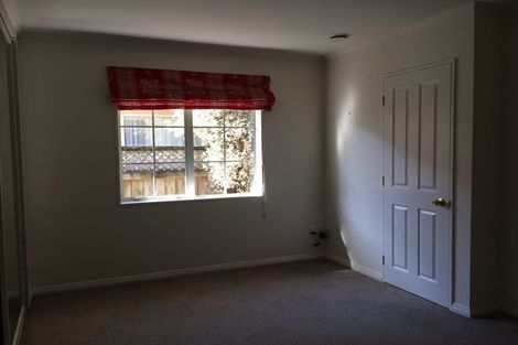 Photo of property in 30 Ponderosa Drive, Oteha, Auckland, 0632