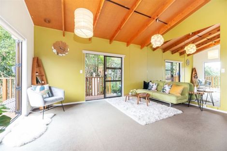 Photo of property in 2/179 Blockhouse Bay Road, Avondale, Auckland, 0600