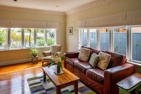 Photo of property in 325b Muritai Road, Eastbourne, Lower Hutt, 5013