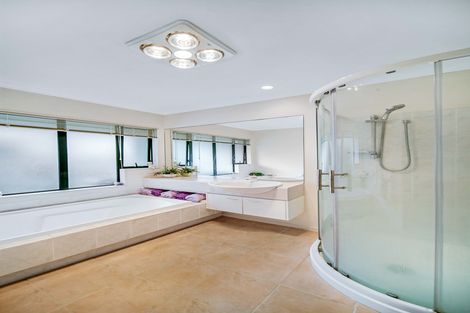 Photo of property in 26 Windsong Court, Northpark, Auckland, 2013