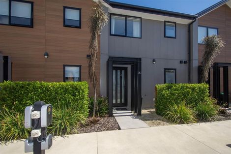 Photo of property in 2/25 Hargest Crescent, Sydenham, Christchurch, 8023