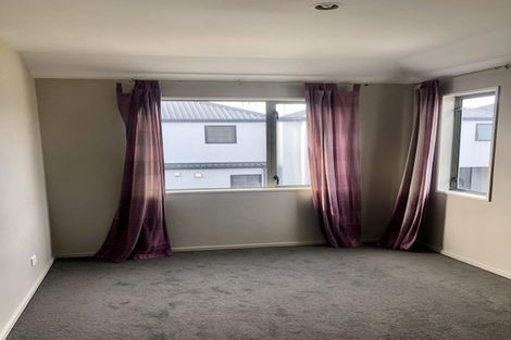 Photo of property in 2/19 Hills Road, Edgeware, Christchurch, 8013