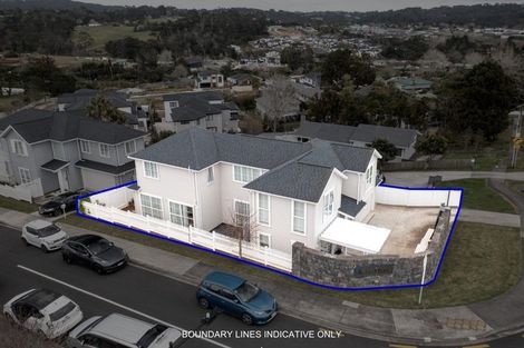 Photo of property in 2 Bela Vista Boulevard, Swanson, Auckland, 0614