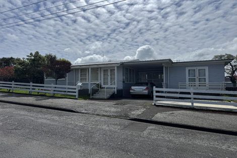 Photo of property in 2 Signal Street, Marton, 4710