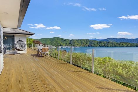 Photo of property in 23 Marina View Estate, Waikawa, Picton, 7281
