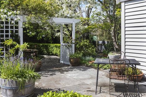 Photo of property in 86 Colombo Street, Beckenham, Christchurch, 8023