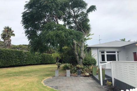 Photo of property in 25 Taupaki Road, Taupaki, Henderson, 0782