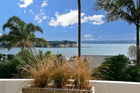 Photo of property in 956 Whangaparaoa Road, Manly, Whangaparaoa, 0930