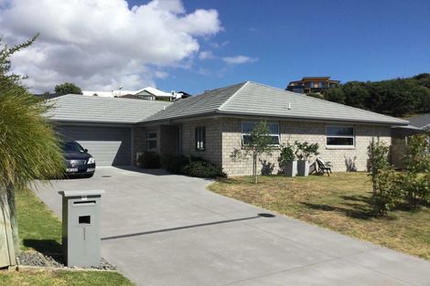 Photo of property in 1 Lakeside Terrace, Omokoroa, 3114