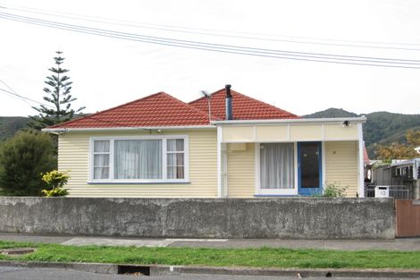 Photo of property in 12 Dempsey Street, Naenae, Lower Hutt, 5011