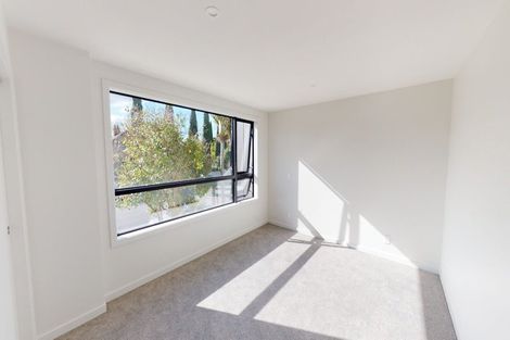 Photo of property in 1c Wai-iti Crescent, Woburn, Lower Hutt, 5010