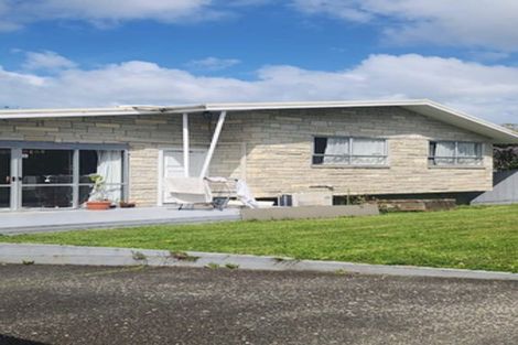 Photo of property in 10 Nandana Drive, Glen Eden, Auckland, 0602