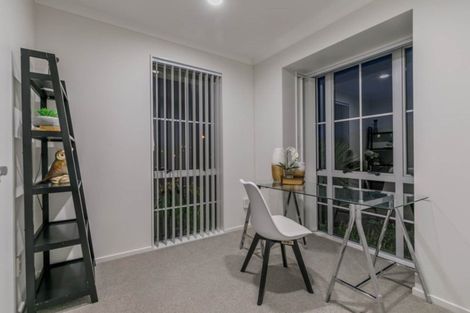 Photo of property in 36 Nimstedt Avenue, Oteha, Auckland, 0632