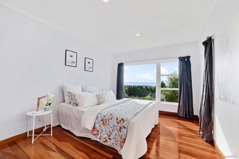Photo of property in 505 East Coast Road, Murrays Bay, Auckland, 0630