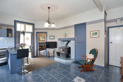 Photo of property in 25 Wanganui Road, Marton, 4710