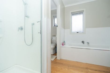 Photo of property in 1 Mears Road, St Andrews, Hamilton, 3200